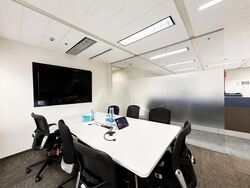 Gateway East (D7), Office #600645371